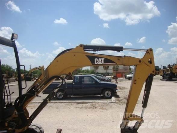 CAT 303CR 小型挖掘机