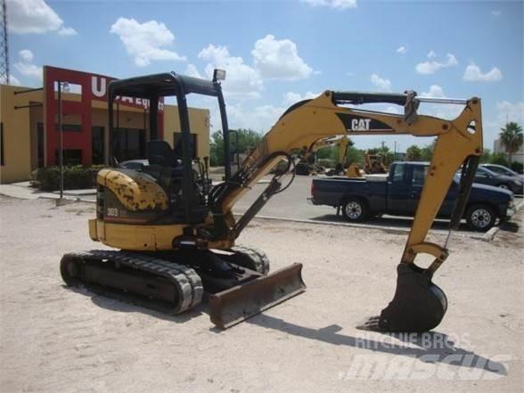 CAT 303CR 小型挖掘机