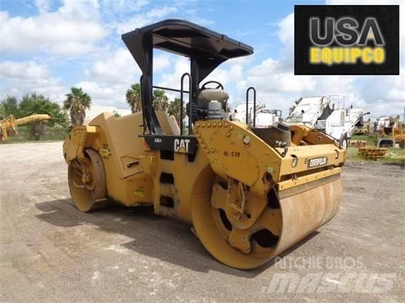 CAT CB54 单轮压路机