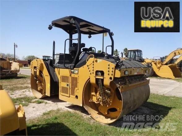CAT CB64B 单轮压路机