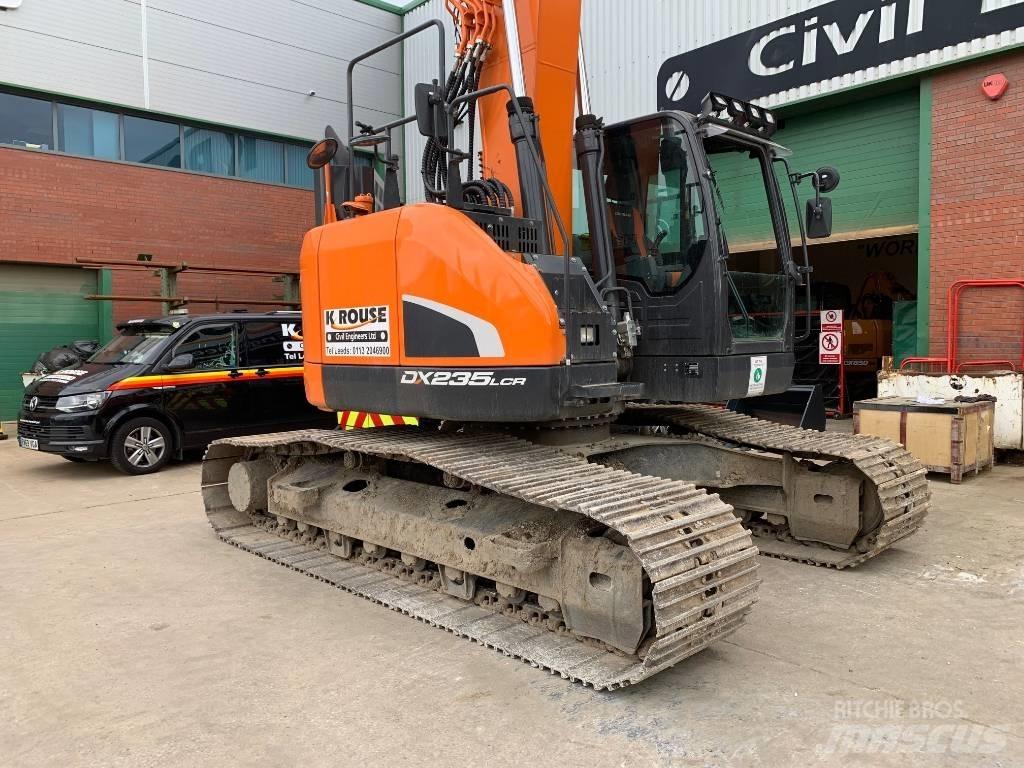 Doosan DX 235 LCR-5 履带挖掘机