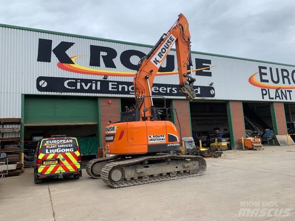 Doosan DX 235 LCR-5 履带挖掘机
