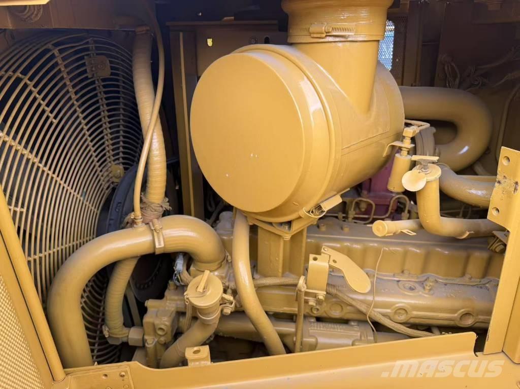 CAT D 6 R 履带式推土机