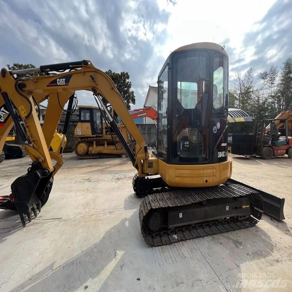 CAT 304 C 小型挖掘机