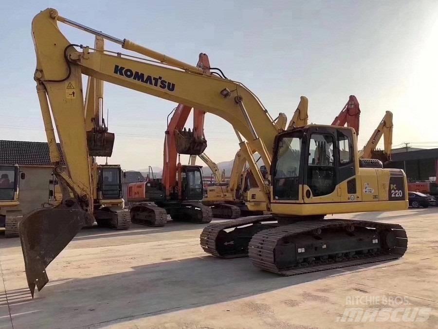 Komatsu pc220-7 履带挖掘机