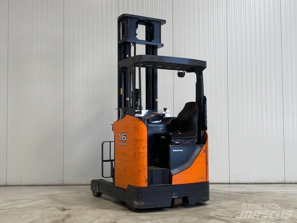 Doosan BR16JW- 7 PLUS 前移式叉车
