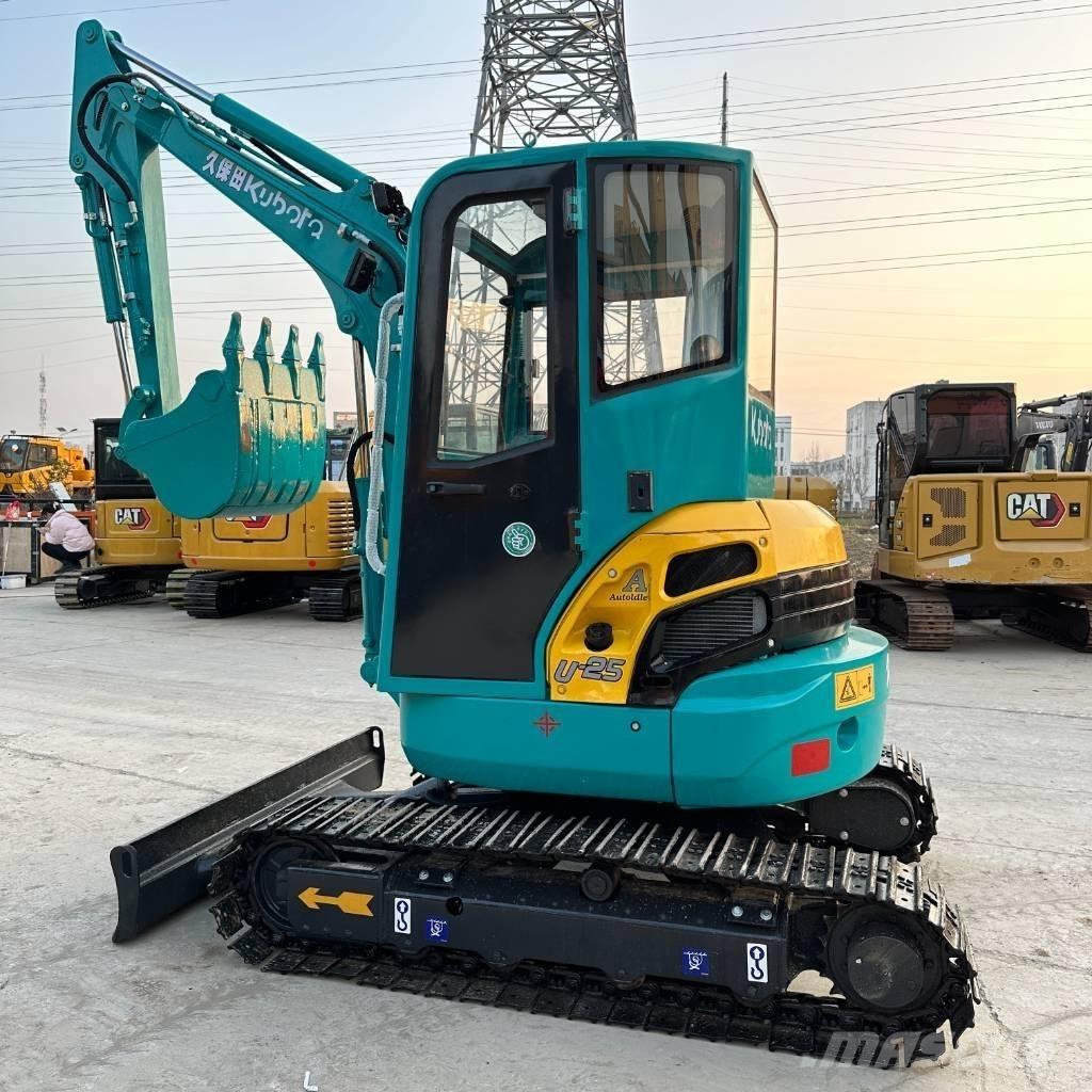 Kubota U 25 小型挖掘机