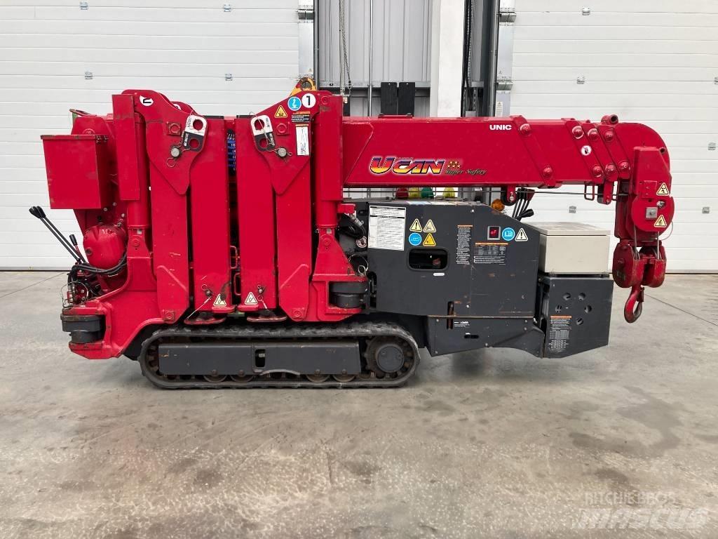 Unic URW-095 轻小型起重机