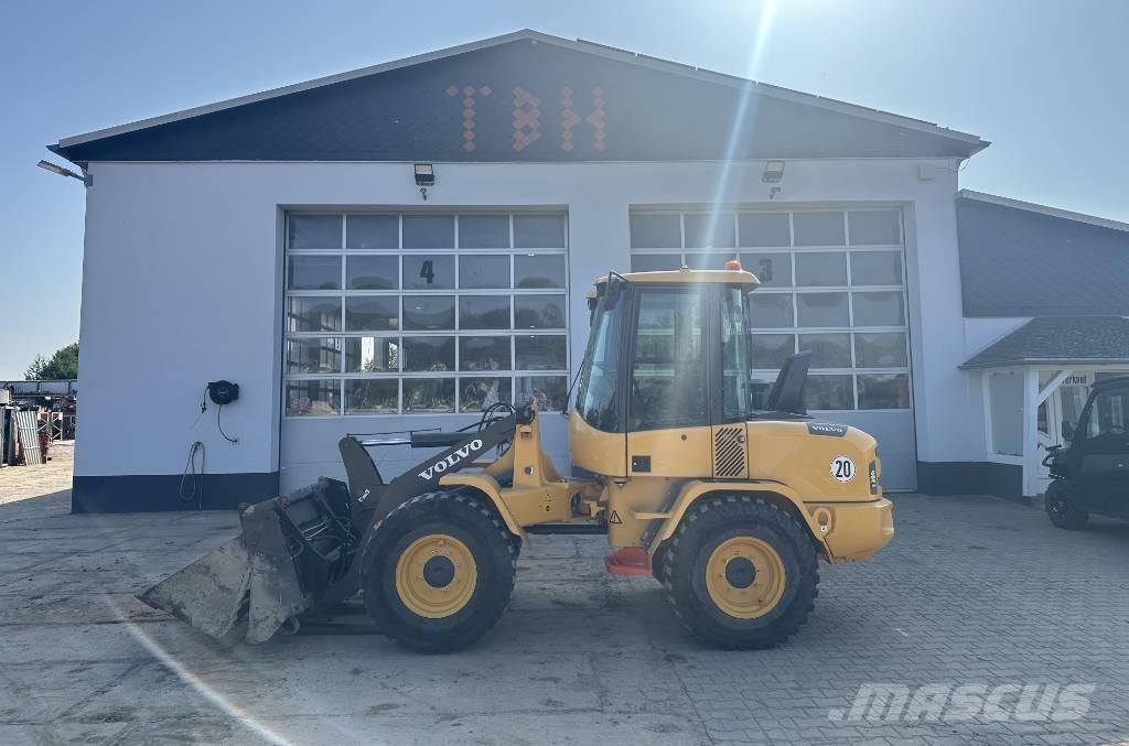 Volvo L 30 G 轮式装载机