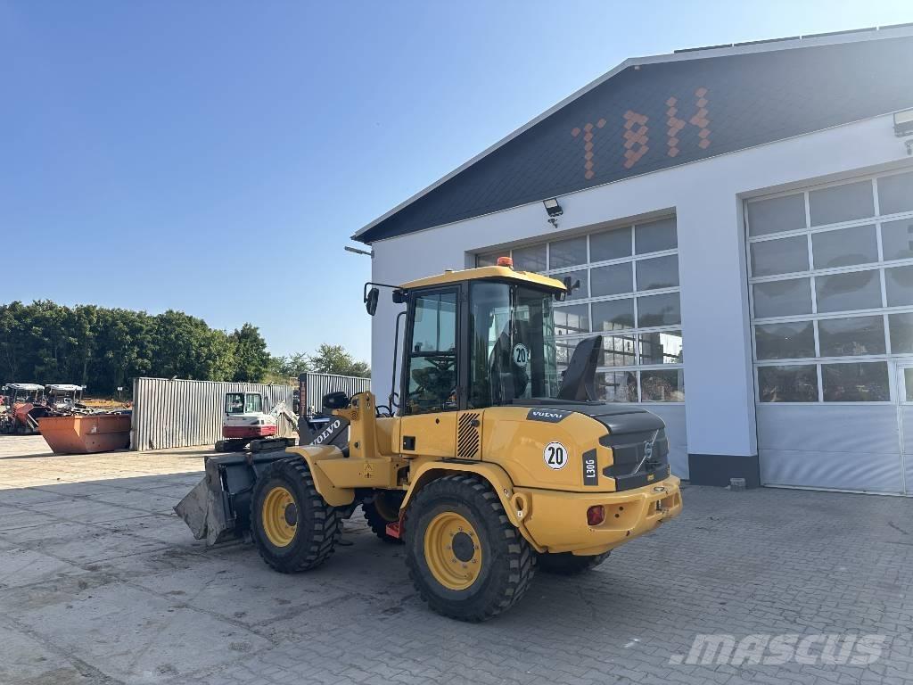 Volvo L 30 G 轮式装载机