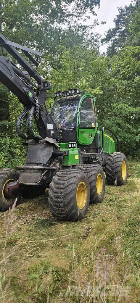 John Deere 1070e 收割机