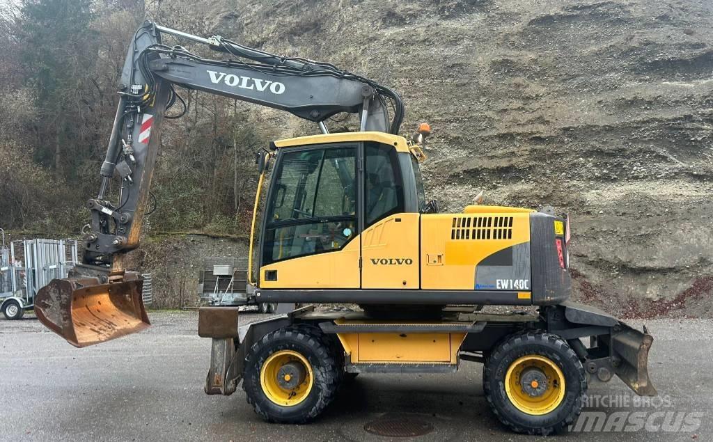 Volvo EW 140 C 轮式挖掘机