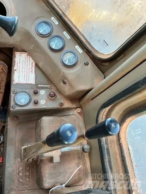 CAT 966D 轮式装载机