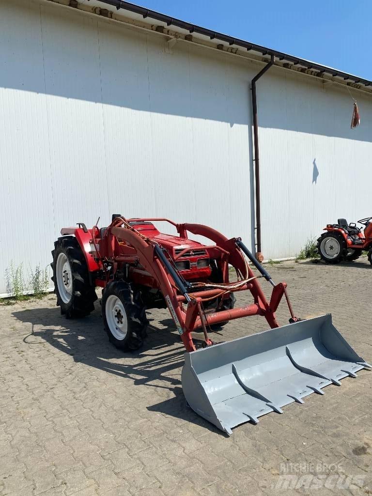 Mitsubishi MT33+tur 小型拖拉机
