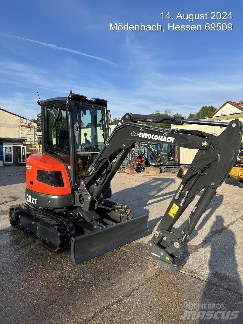 Eurocomach 28ZT 小型挖掘机