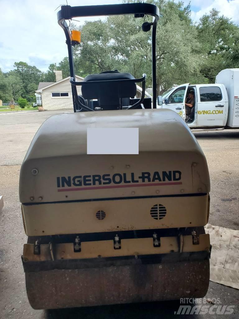 Ingersoll Rand DD 24 双轮压路机