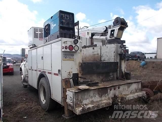 Ford 750 XLT 其他货车