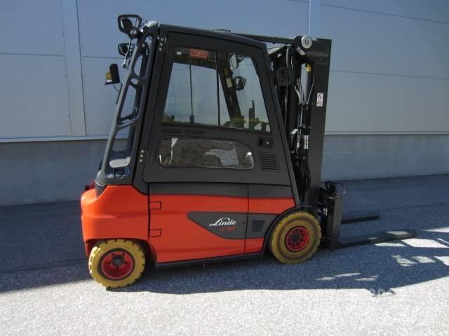 Linde E 30 电动叉车