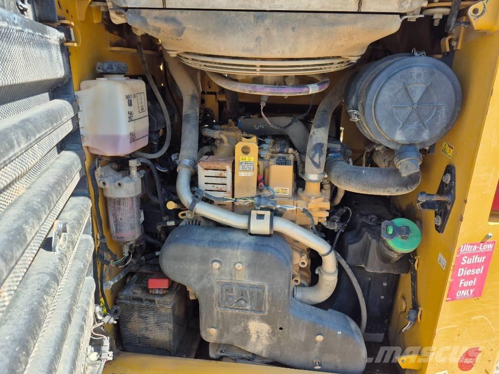 CAT 289 D 滑移装载机