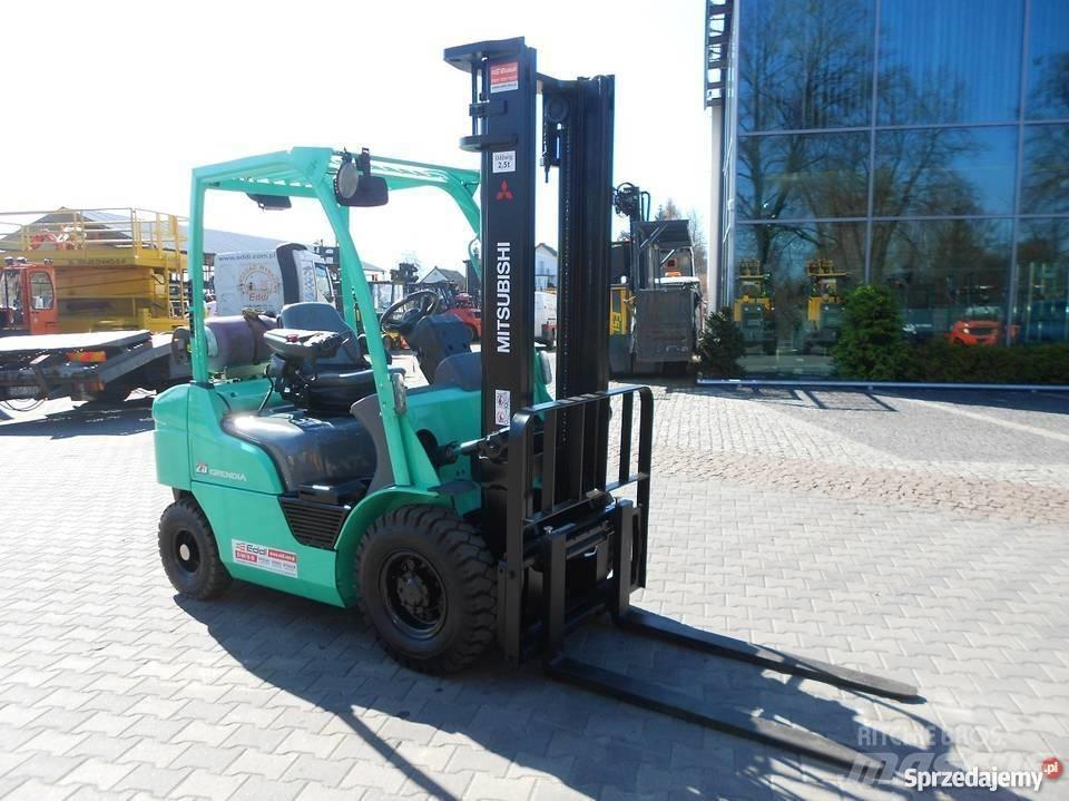 Mitsubishi FG25N 天然气叉车