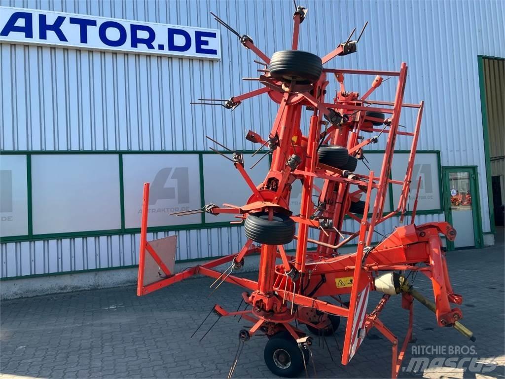 Kuhn GF 8501 犁耙和摊草机