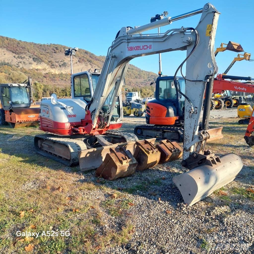 Takeuchi TB 290 中型挖掘机