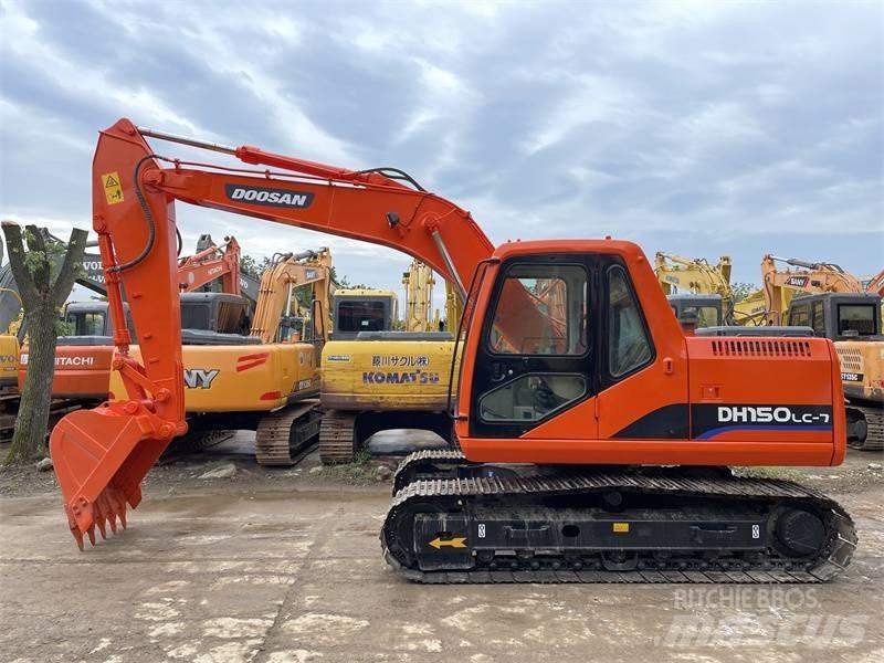 Doosan DH 150 履带挖掘机
