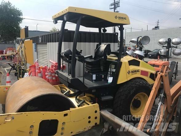 Bomag BW177D-5 单轮压路机