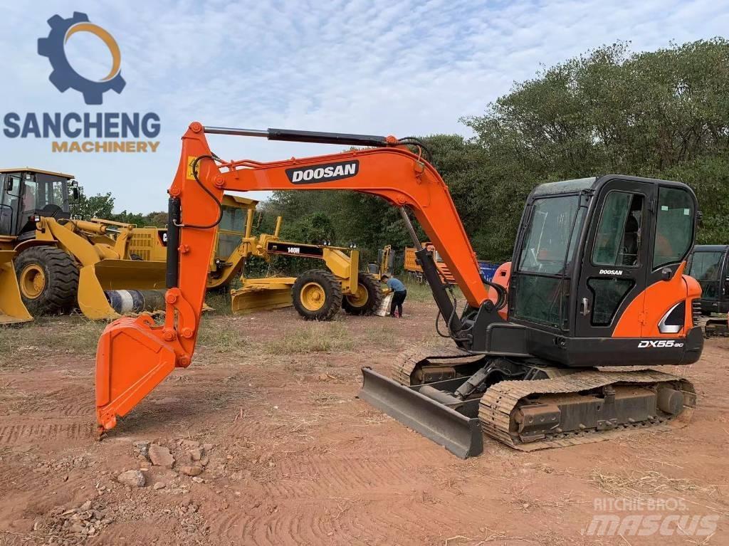 Doosan DX 55 小型挖掘机