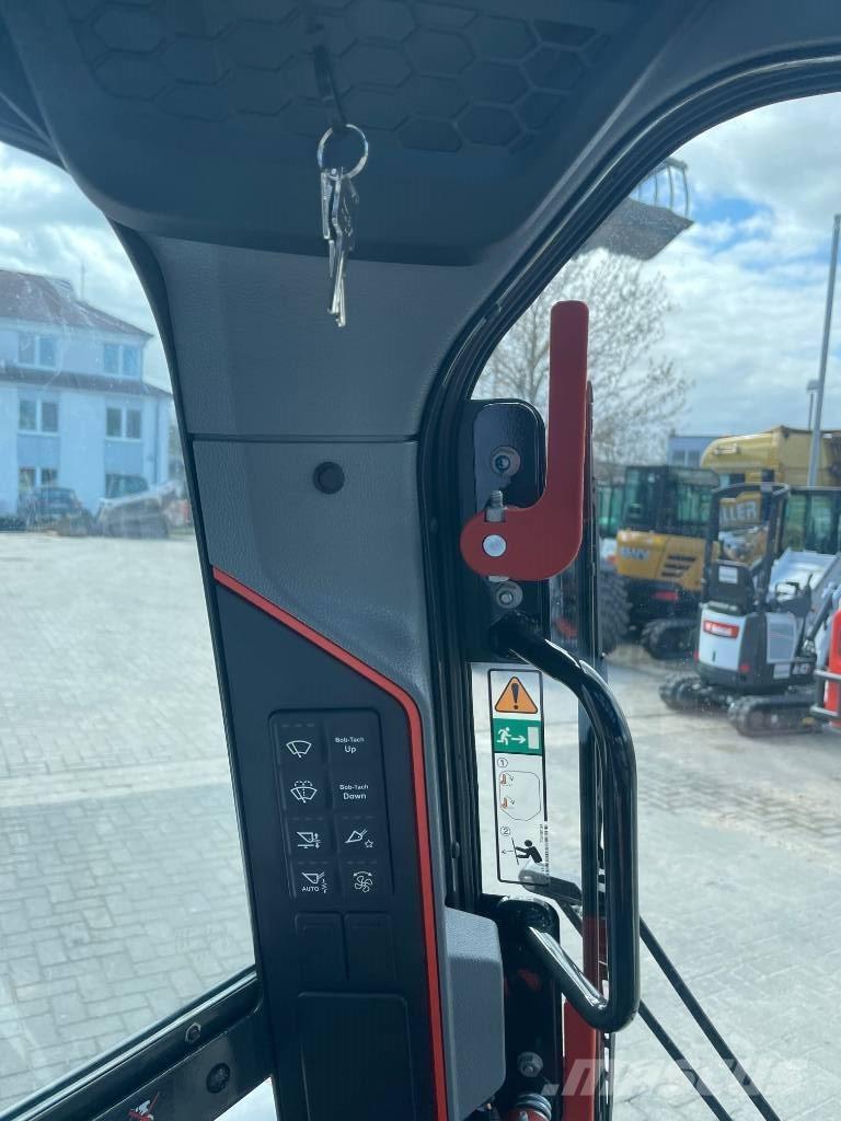 Bobcat T86 履带式装载机