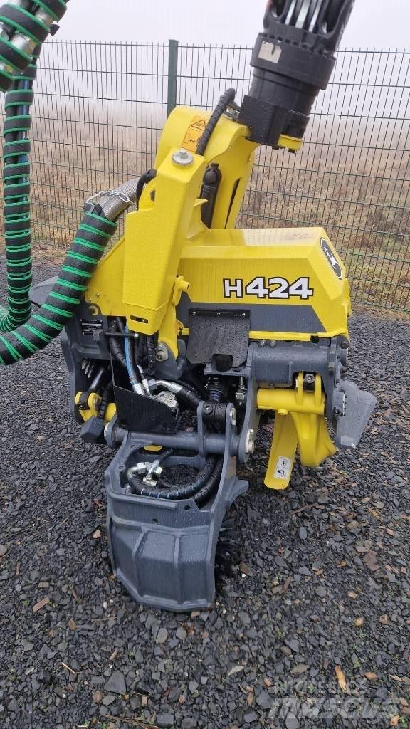 John Deere H424 打枝机