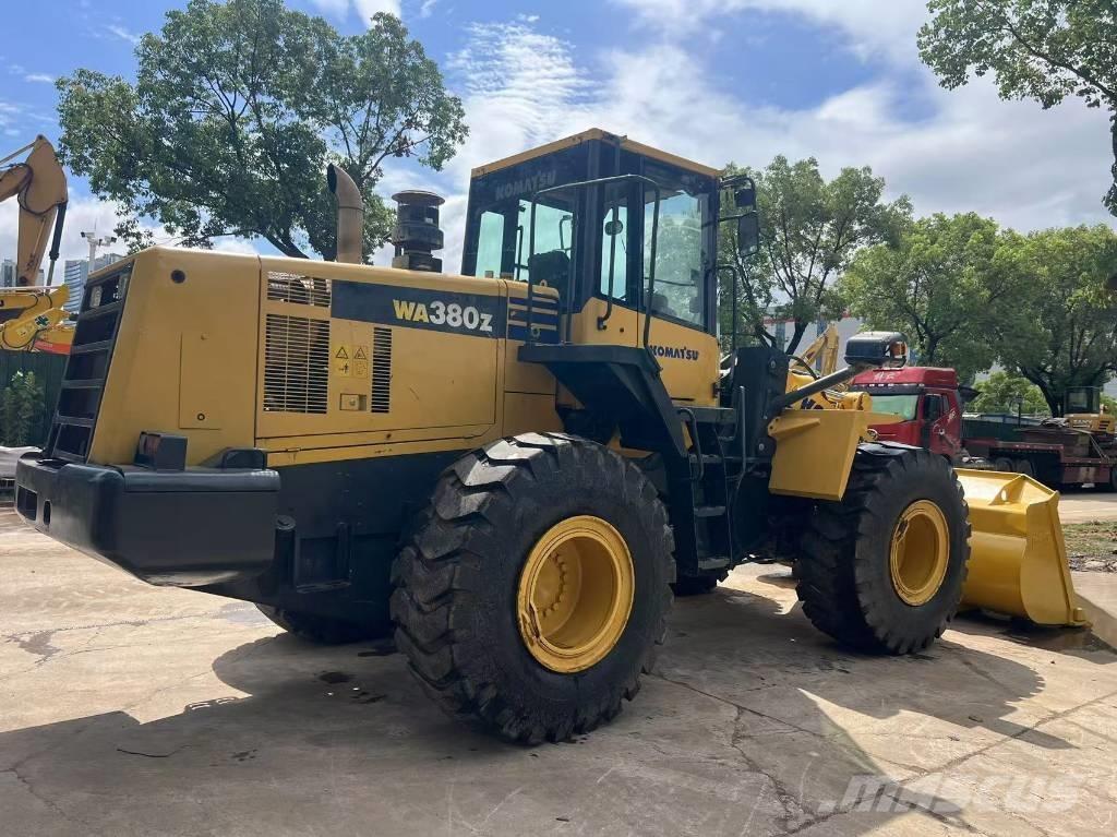 Komatsu WA 380-6 轮式装载机