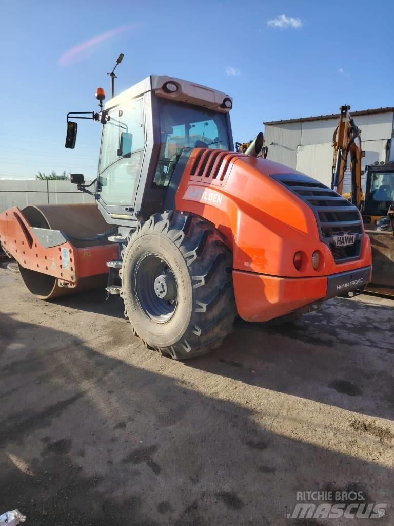 Hamm H13 单轮压路机