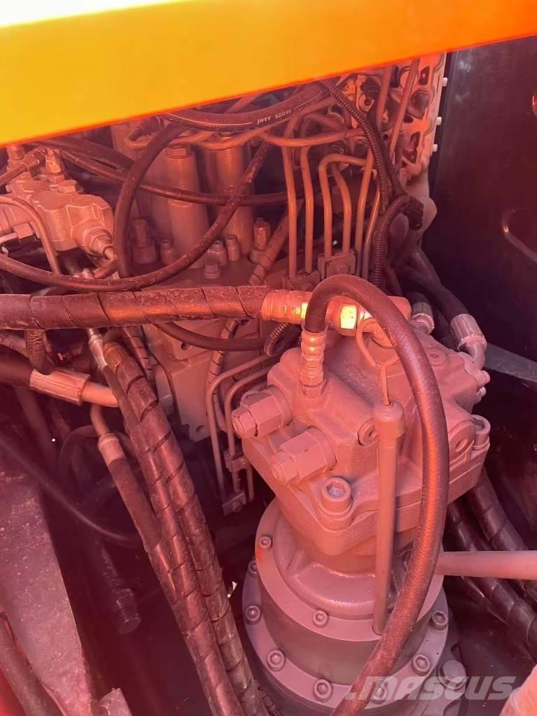 Hitachi ZX 120 履带挖掘机