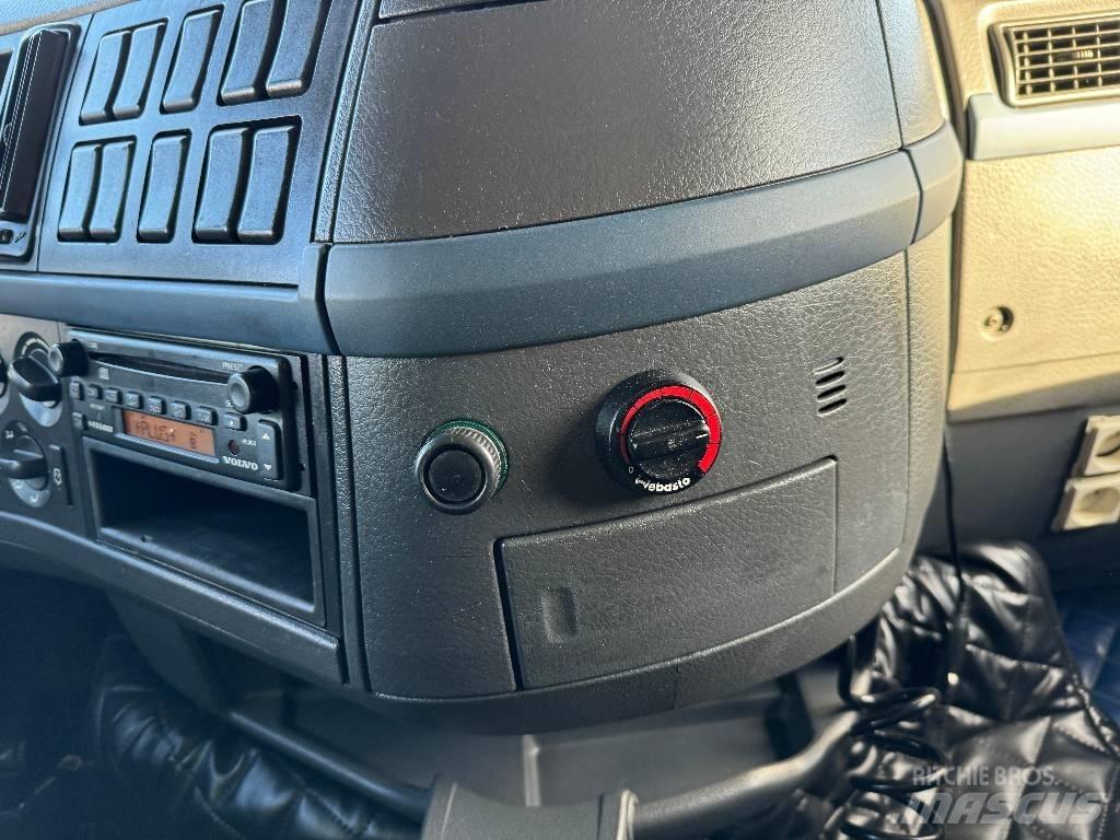 Volvo F 12 牵引车