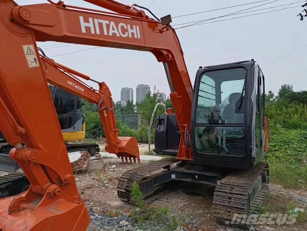 Hitachi ZX70 小型挖掘机