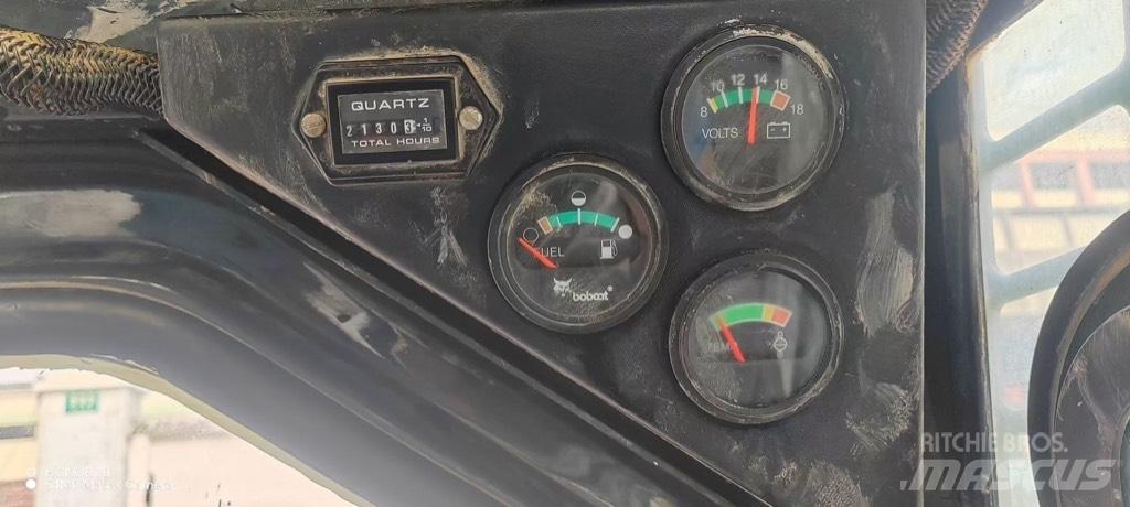 Bobcat S 16 滑移装载机
