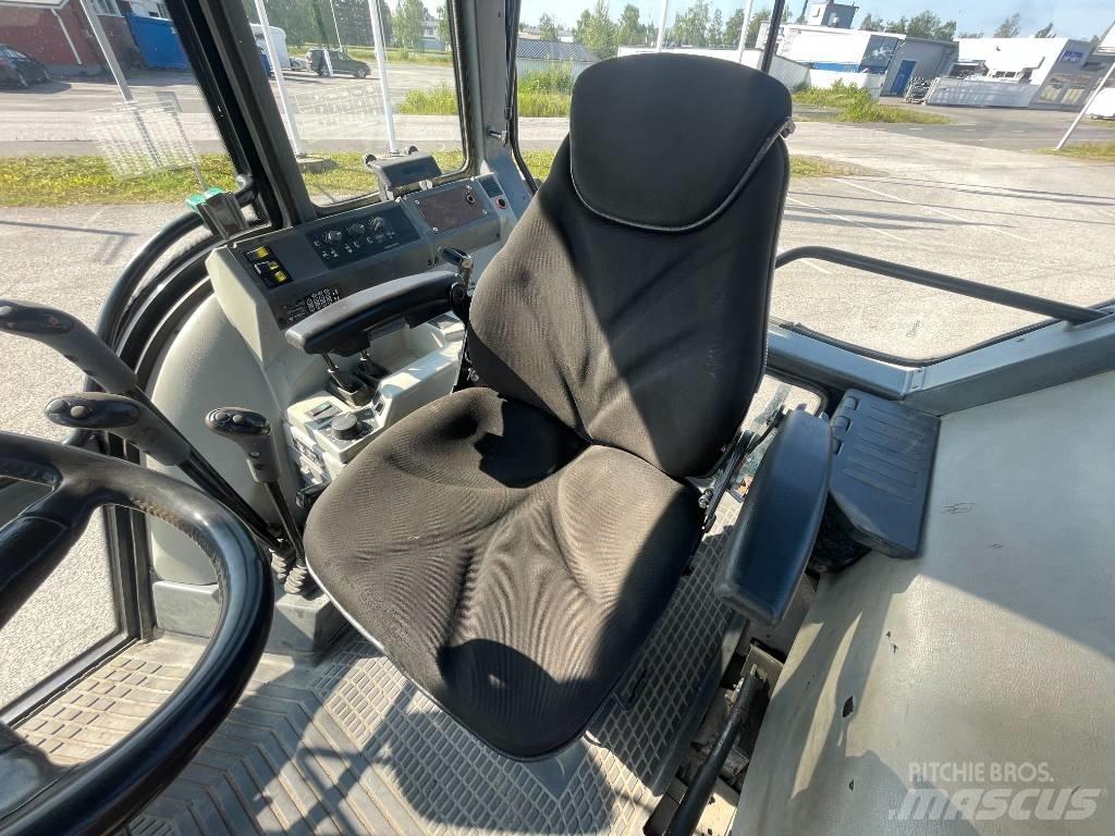 Valmet 6900 拖拉机/农用车
