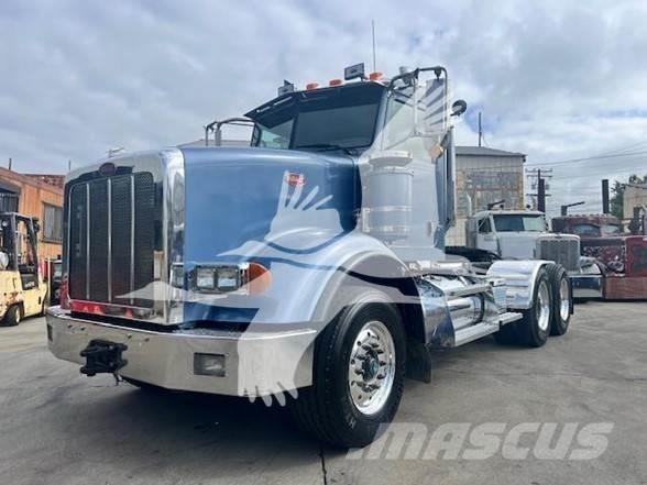 Peterbilt 367 牵引车