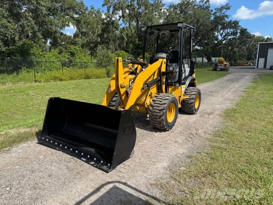 CAT 903 C2 轮式装载机
