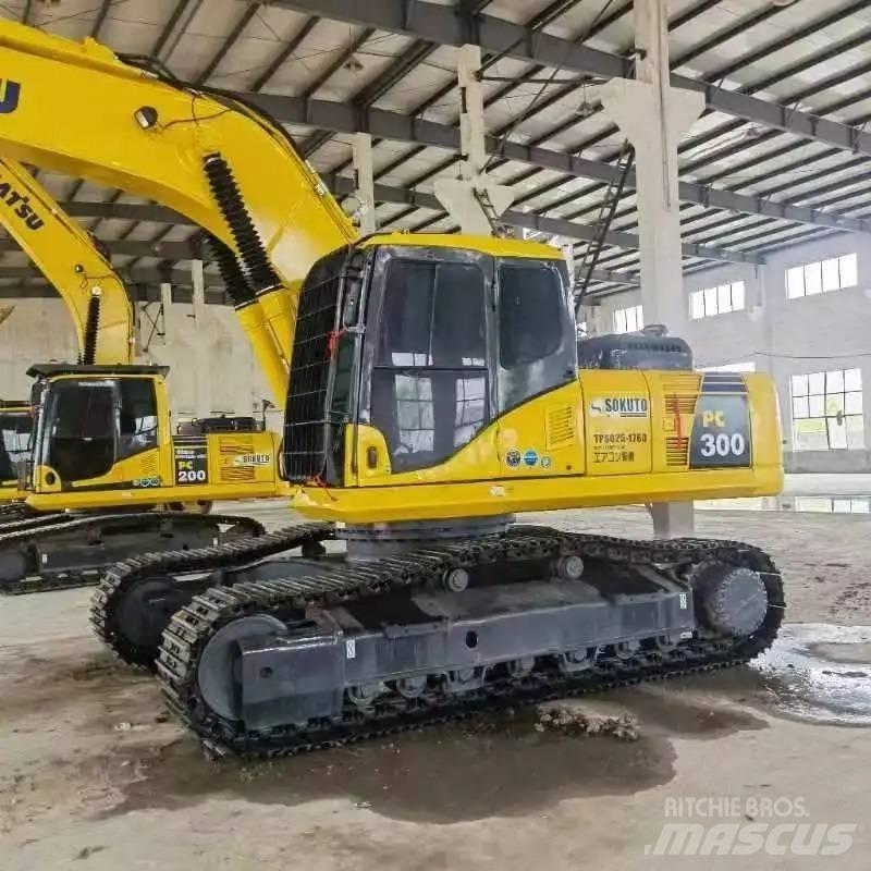 Komatsu PC300-7 履带挖掘机
