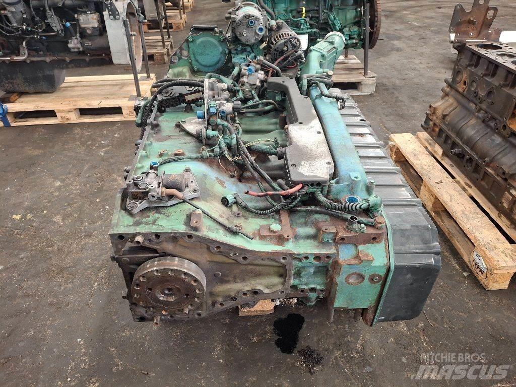 Volvo D12D420 发动机