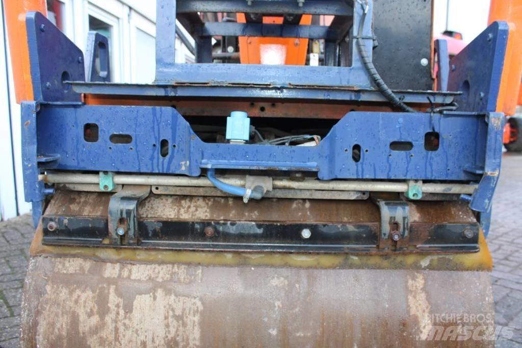 Ammann AV 23 E 双轮压路机