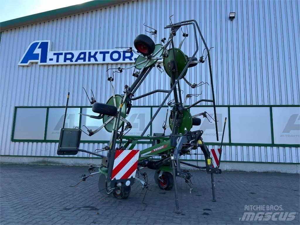 Fendt Lotus 770 犁耙和摊草机