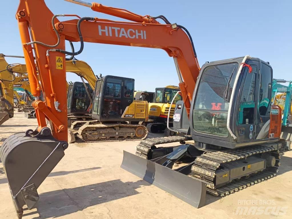 Hitachi ZX 70 中型挖掘机