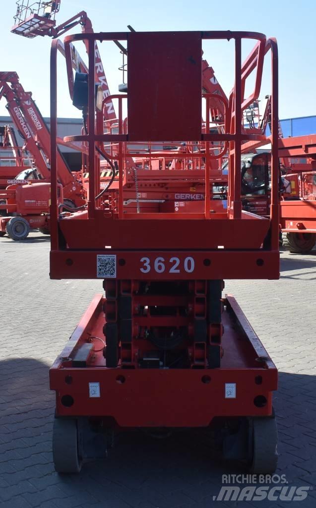 Haulotte Compact 12 剪叉式升降机