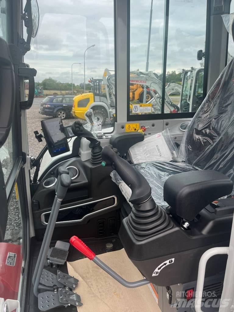 Takeuchi TB350R 小型挖掘机