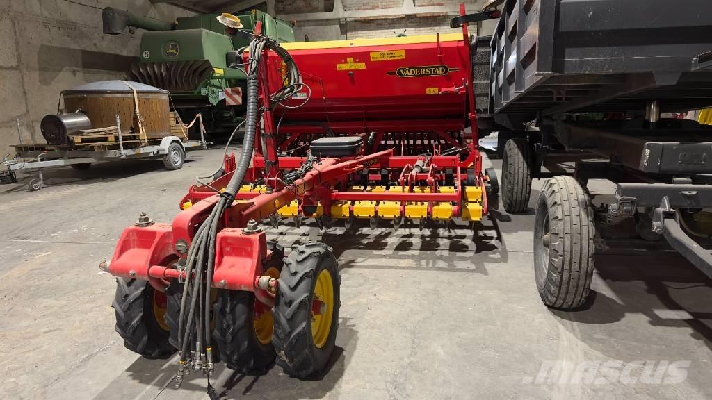 Väderstad Rapid300S 条播机