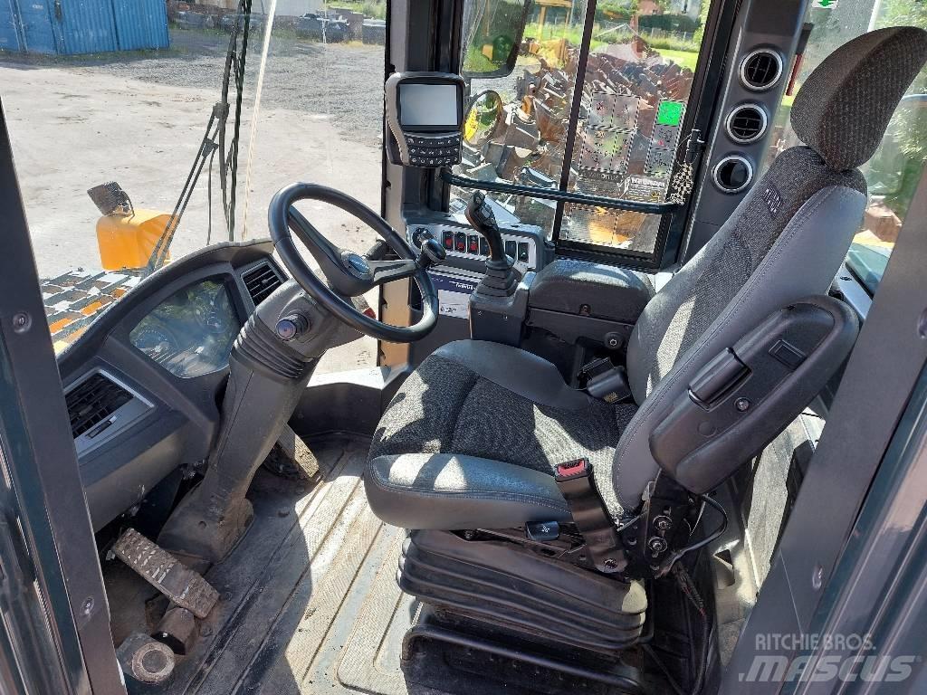Hyundai HL 960 轮式装载机
