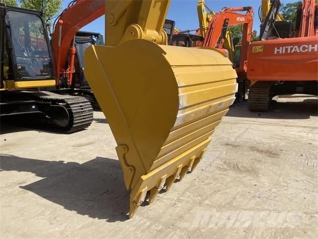 CAT 330 GC 履带挖掘机